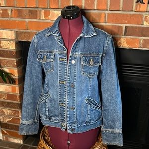 Eddie Bauer classic medium wash Denim Jean Jacket from pockets